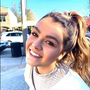 Meet your Posher, Hailey